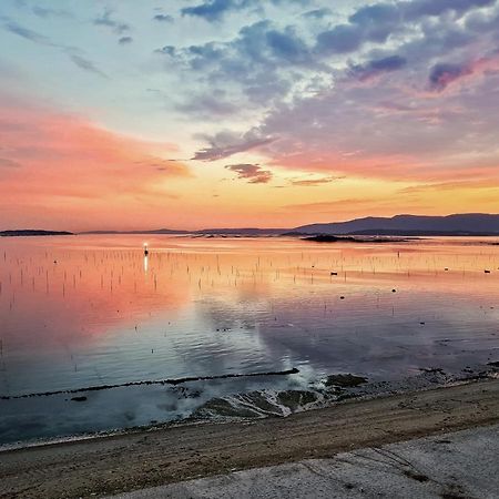 Vistas a la Ría de Arousa Vilagarcia de Arousa Exterior foto