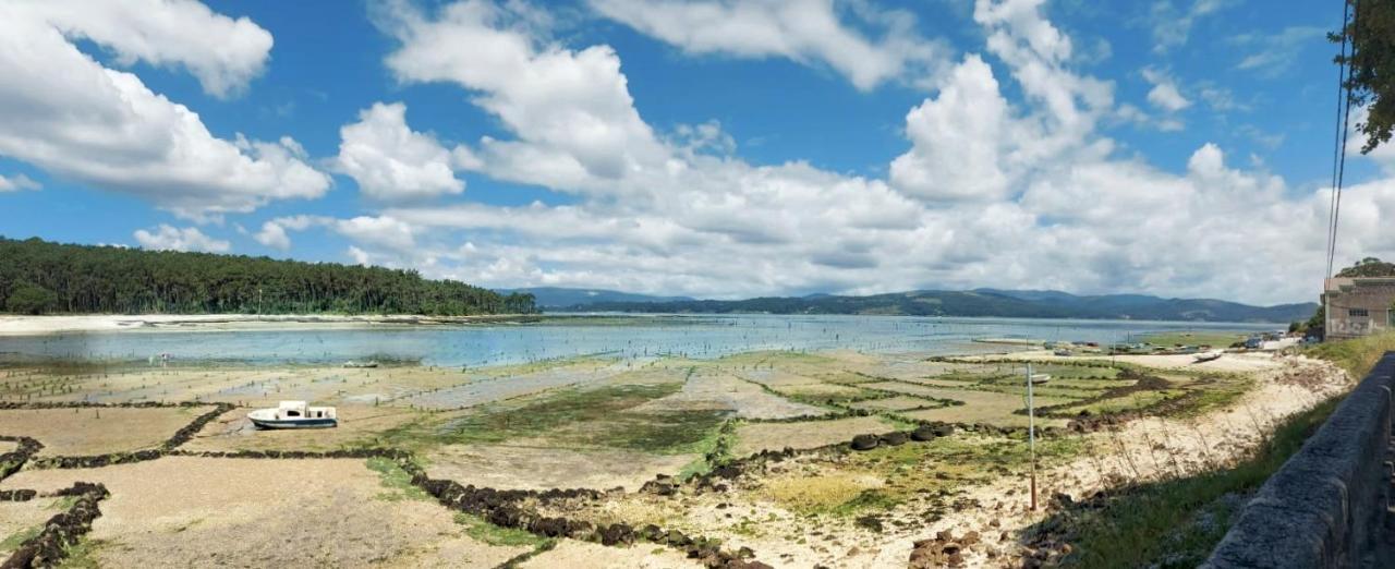 Vistas a la Ría de Arousa Vilagarcia de Arousa Exterior foto
