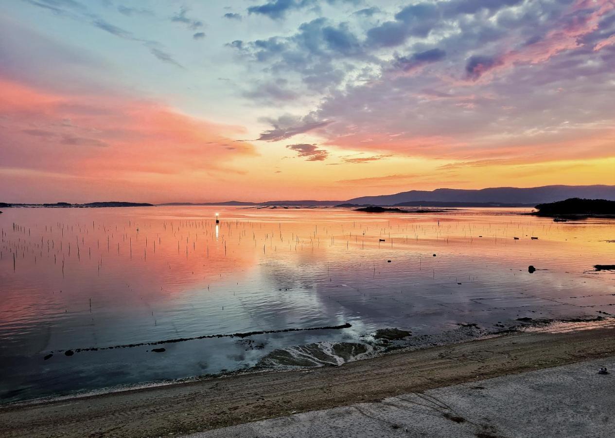 Vistas a la Ría de Arousa Vilagarcia de Arousa Exterior foto