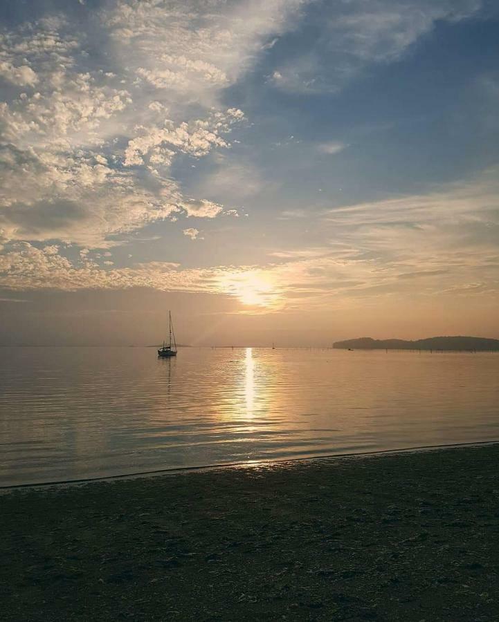 Vistas a la Ría de Arousa Vilagarcia de Arousa Exterior foto